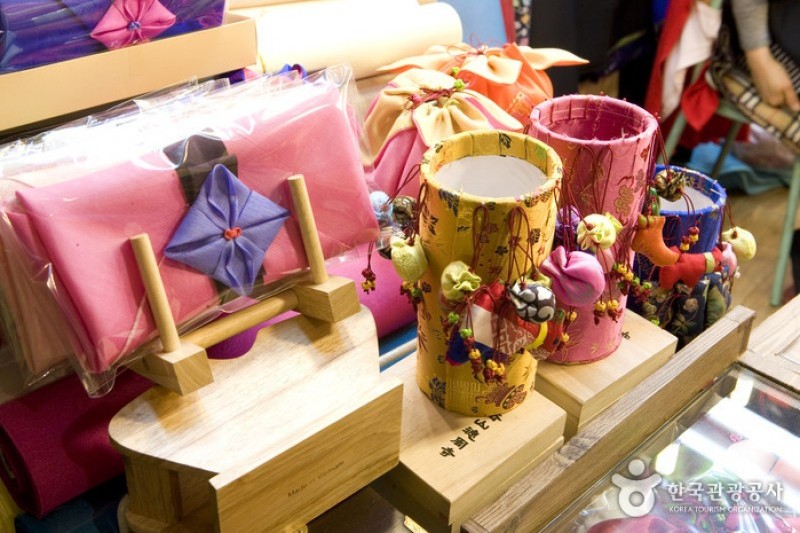廣藏市場韓服專賣店
