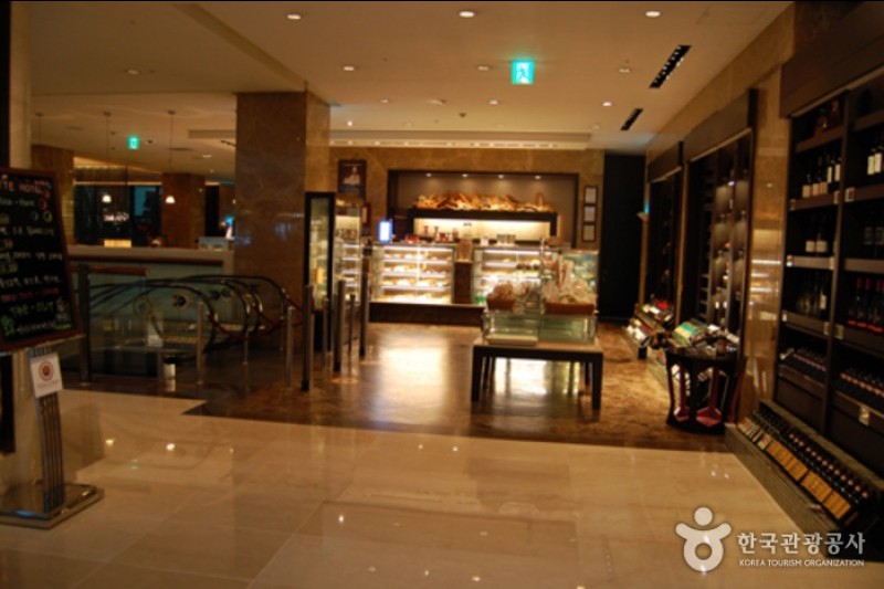 Lotte Hotel World (15/18)