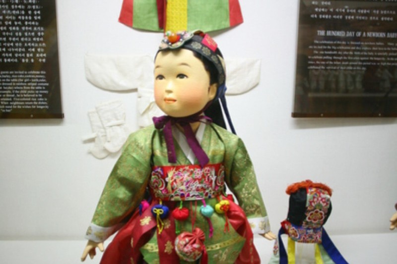 Lee Rhee Za 韓服展示館