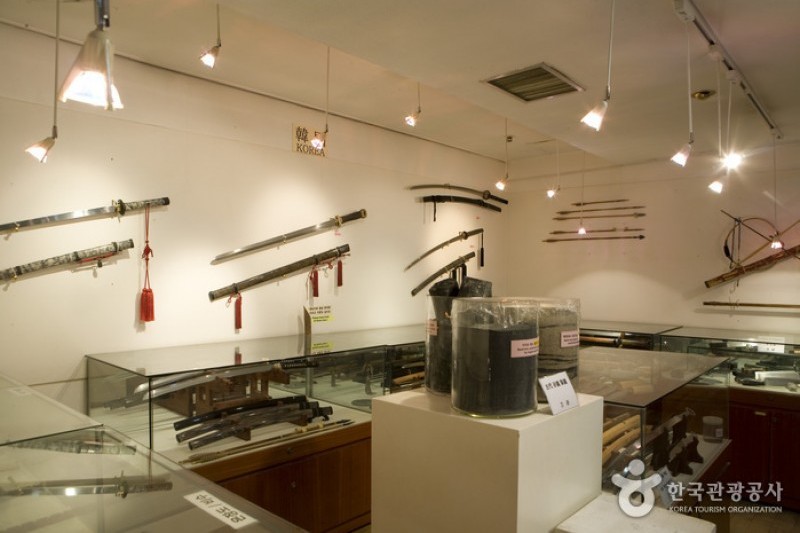 刀劍展示館 