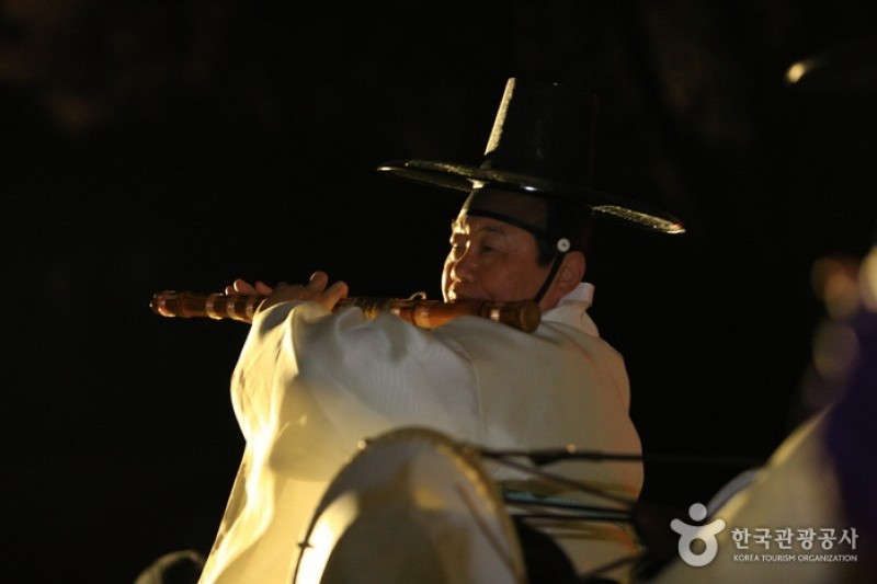 昌德宮月光之旅 (Moonlight tour)