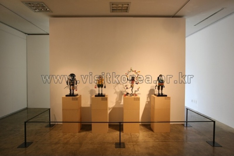 奇思妙想美術館(상상톡톡 미술관)