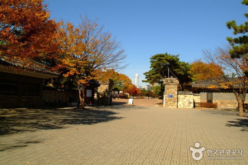 首爾石村洞古墳群