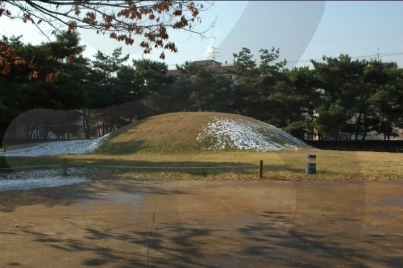 首爾石村洞古墳群