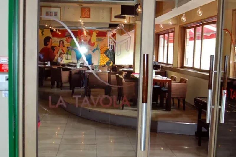 La Tavola (1/8)