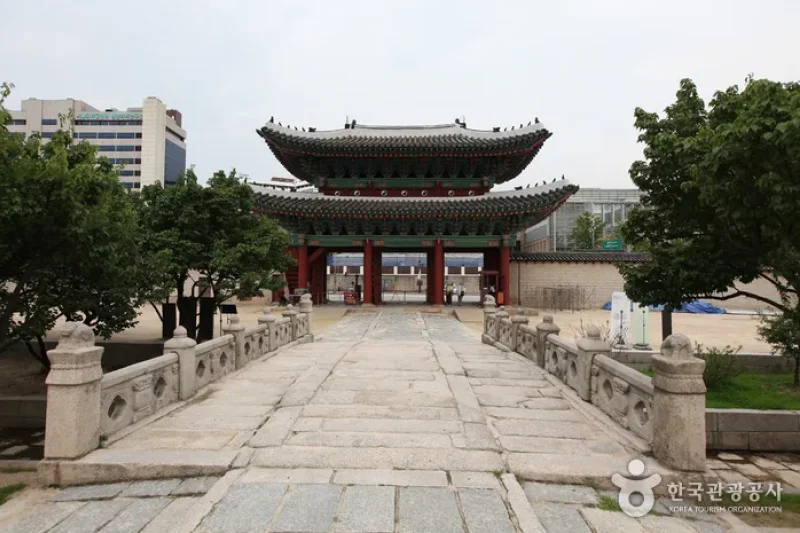 昌慶宮弘化門