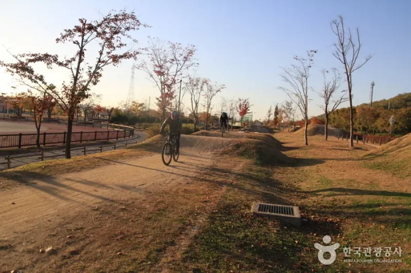蘭芝漢江公園MTB練習場