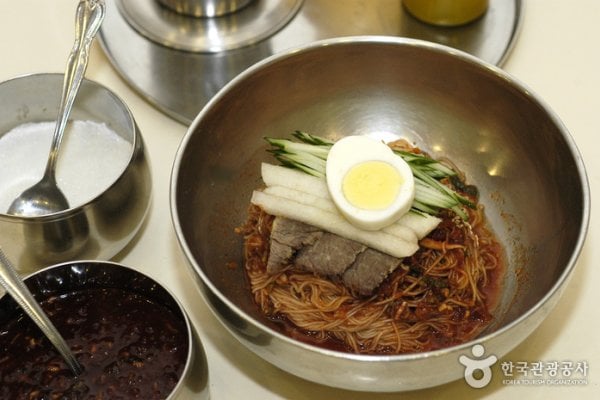 明洞咸興麪屋