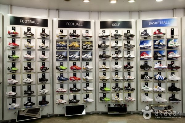 adidas文井店
