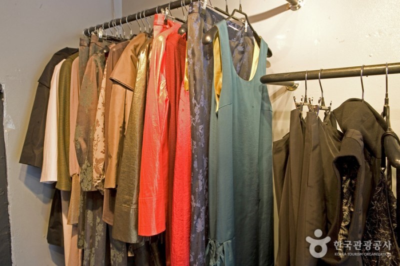 Z.I.衣.Gallery  (6/11)