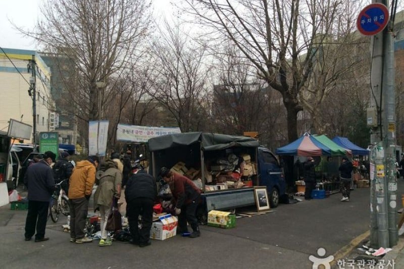 首爾傳統跳蚤市場