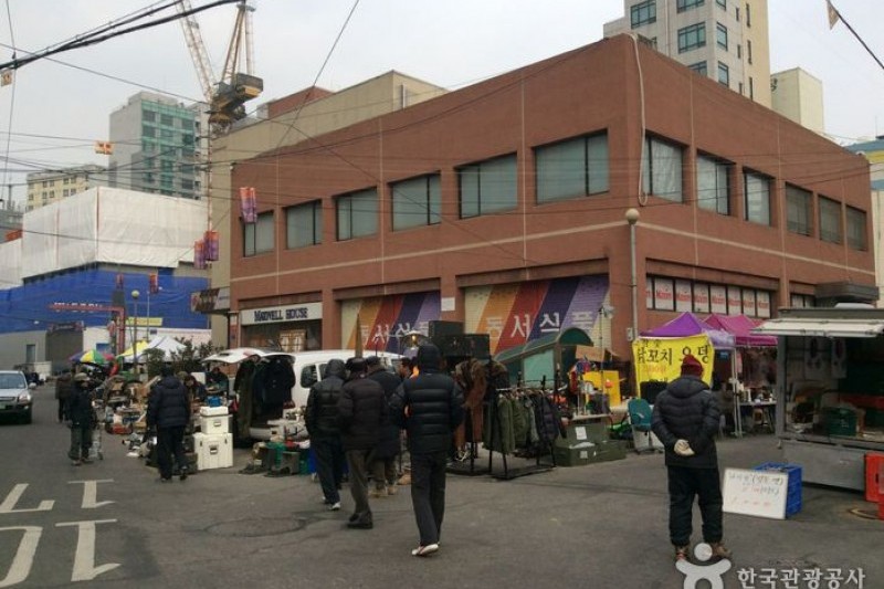 首爾傳統跳蚤市場