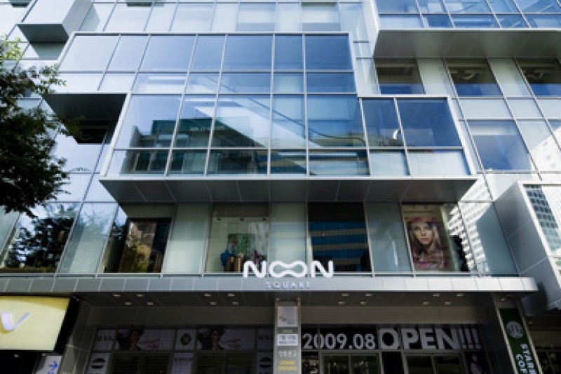 明洞 NOON SQUARE (2/9)