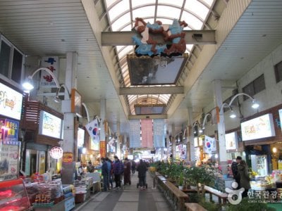 西歸浦每日偶來市場