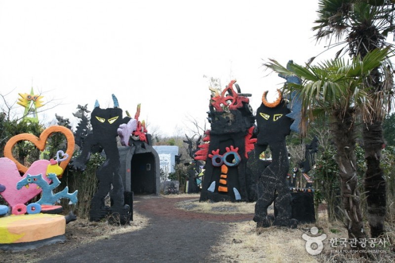 妖怪公園 (1/4)