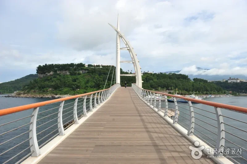鳥島新緣橋