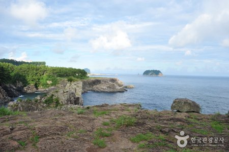 三梅峯