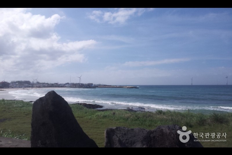 月汀里海邊(月汀里海水浴場)