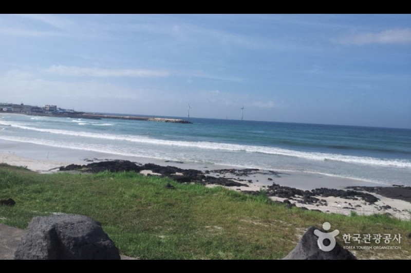 月汀里海邊(月汀里海水浴場)