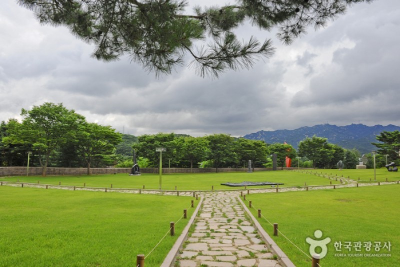 國立現代美術館(果川館)