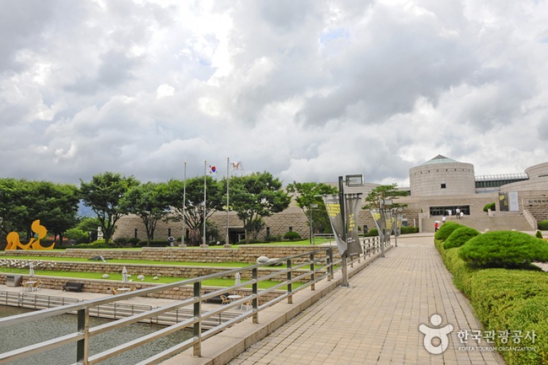國立現代美術館(果川館)