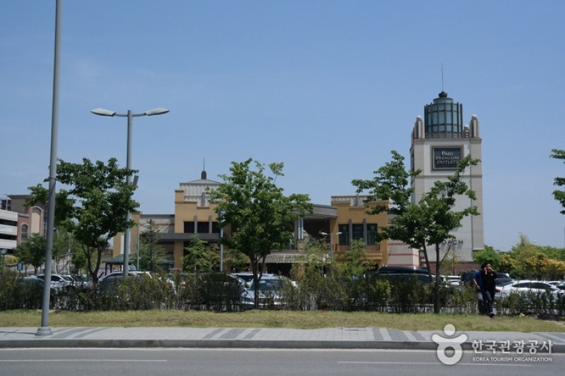 樂天名牌折扣購物中心坡州店