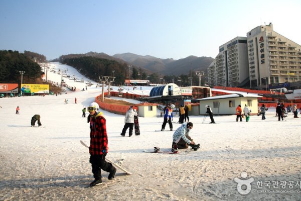 熊城滑雪渡假村