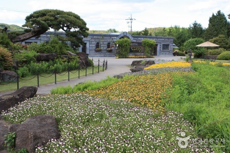 碧草池文化樹木園