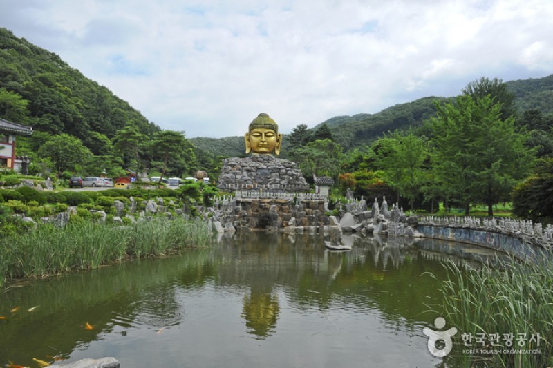 臥牛精舍 (1/37)