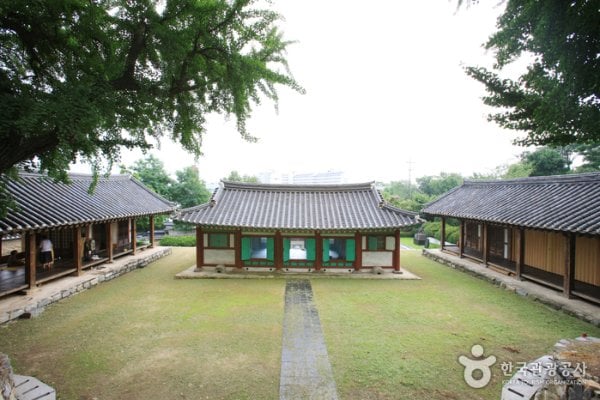 水原鄕校