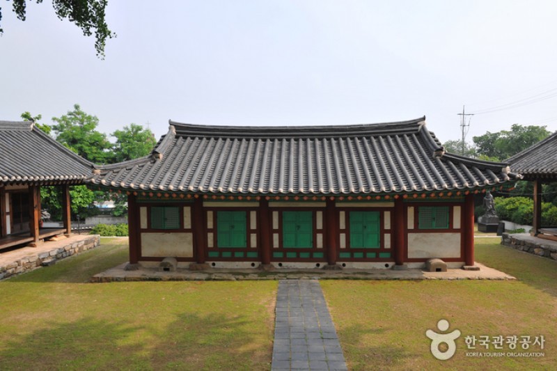 水原鄕校