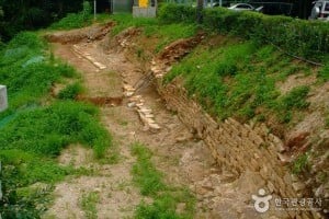 坡州烏頭山城