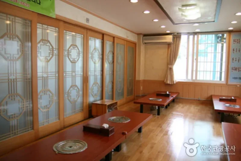 松亭館