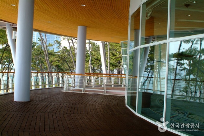 Nurimaru APEC House