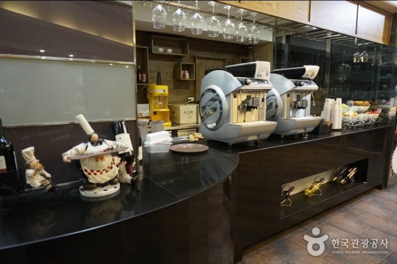 Oase自助餐廳 (2/11)