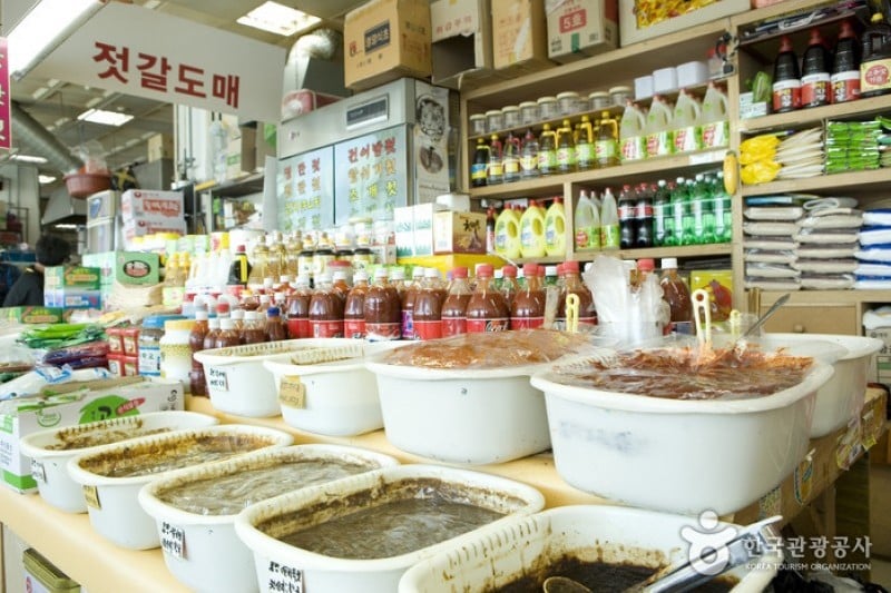 札嘎其市場食品部
