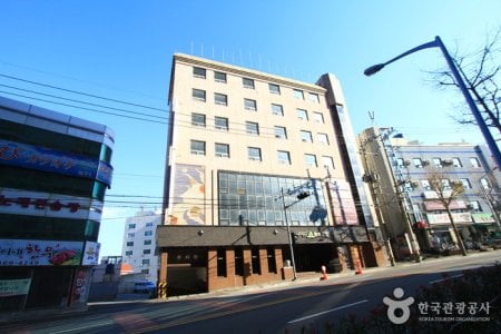Hillside觀光酒店