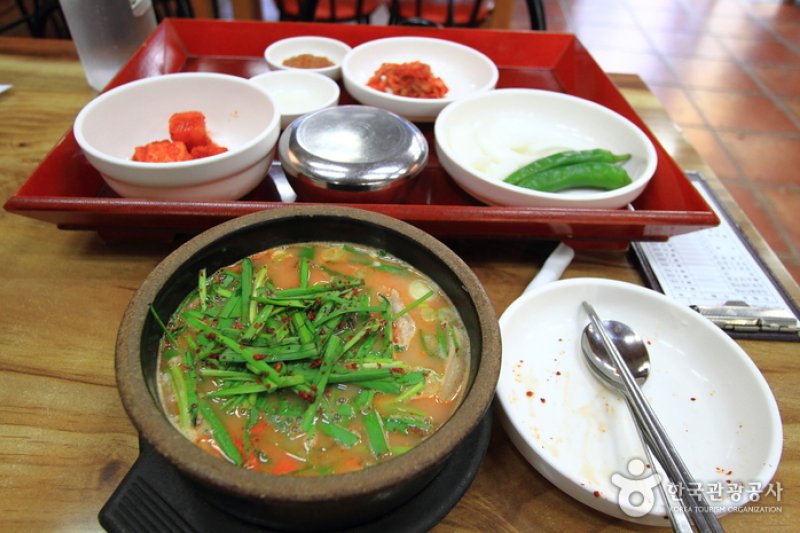 長壽村血腸豬肉湯飯