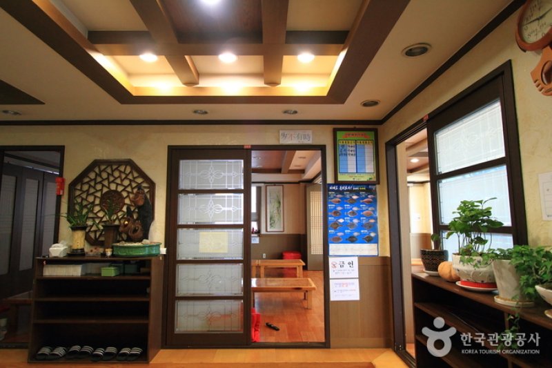 Yunhui生魚片店 (4/4)
