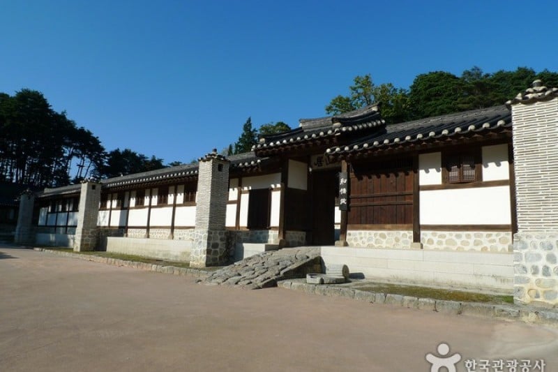 江陵船橋莊