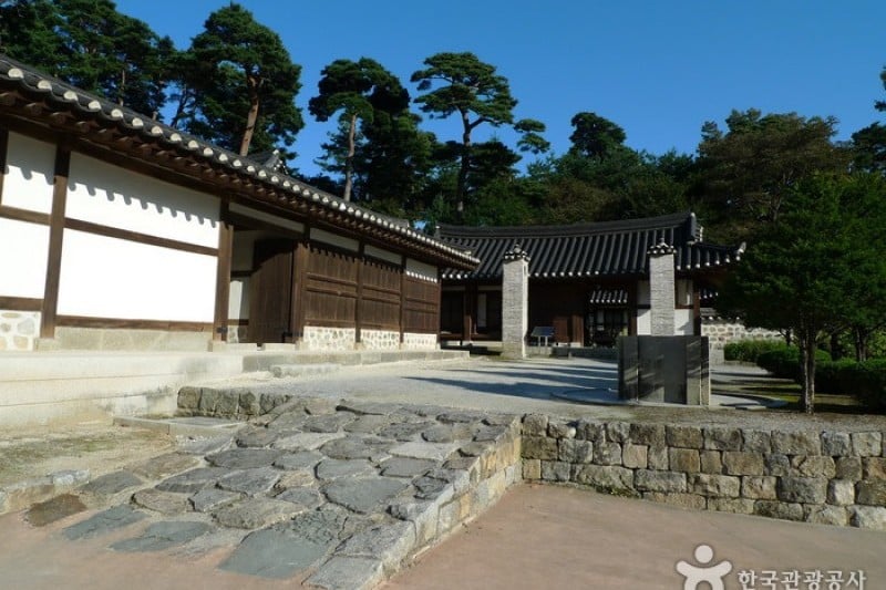 江陵船橋莊