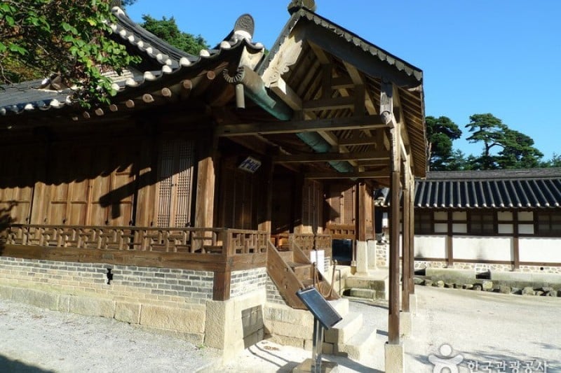 江陵船橋莊