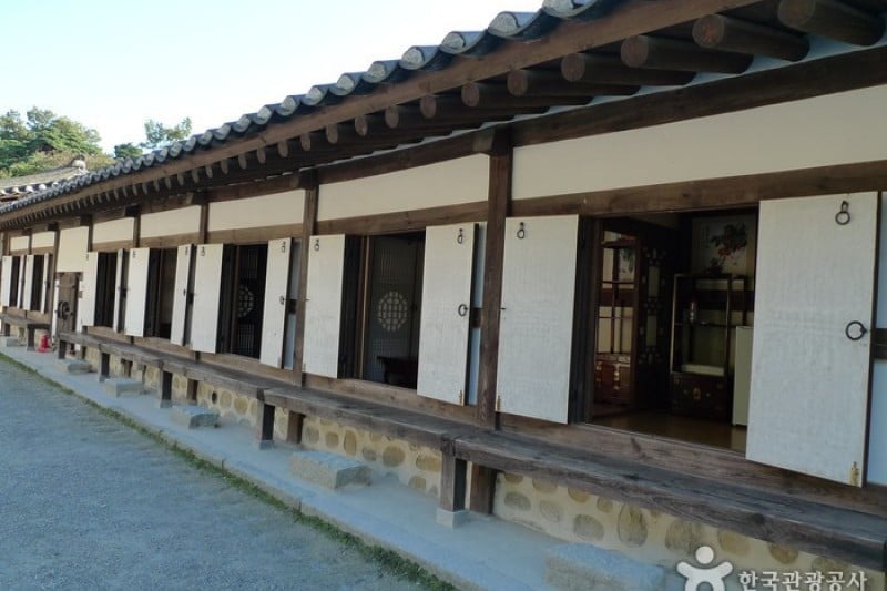 江陵船橋莊