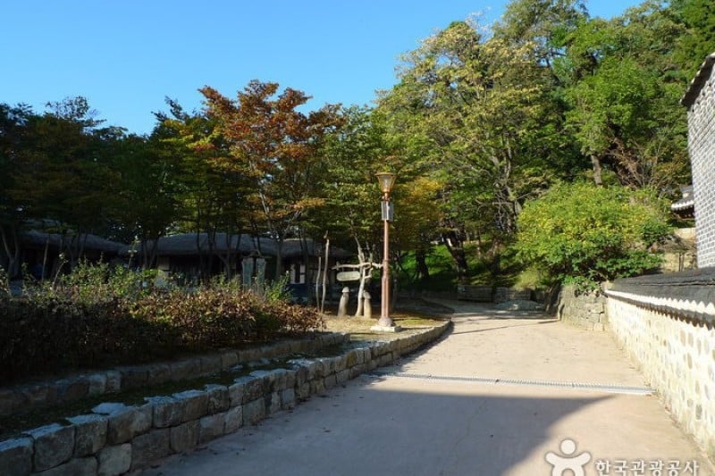 江陵船橋莊