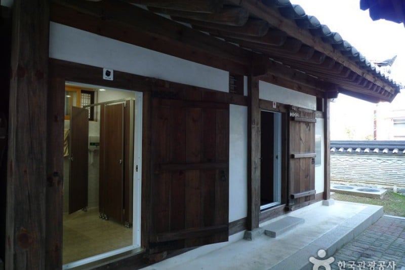 江陵船橋莊