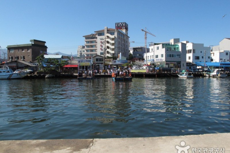 束草阿爸村