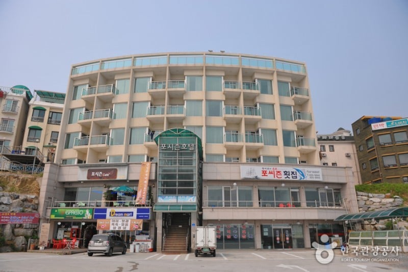 四季海邊觀光飯店