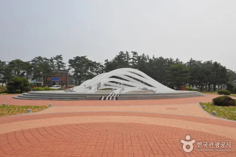 鏡浦道立公園(경포도립공원)