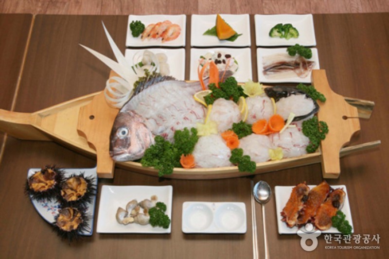 日出峰生魚片