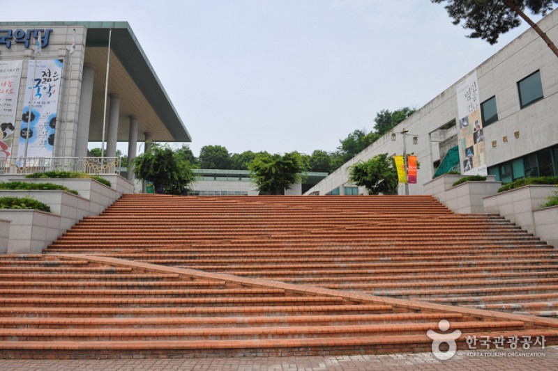 京畿道國樂堂
